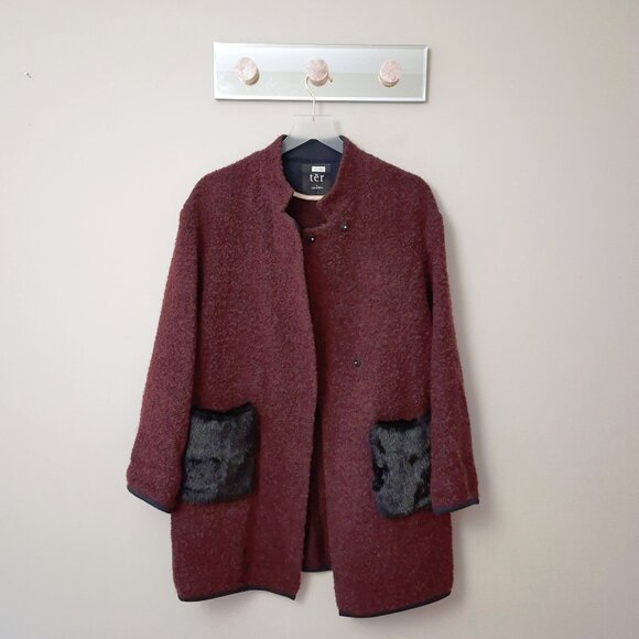 EUC Ter de Caractere burgundy woven coat with black trim & faux fur accents, 6 - Picture 5 of 8
